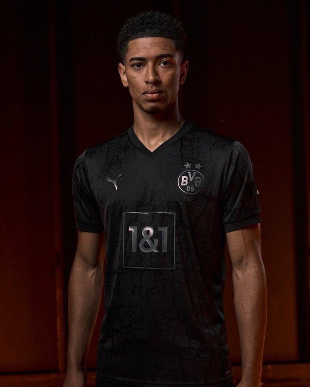 Camisa Borussia Dortmund Edição Carvão 2023 Puma - Preto - Loja da Seven Oficial