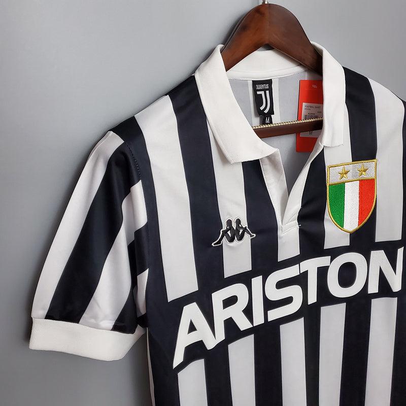 Camisa Juventus Retrô 1984/1985 Preta e Branca - Kappa - Loja da Seven Oficial