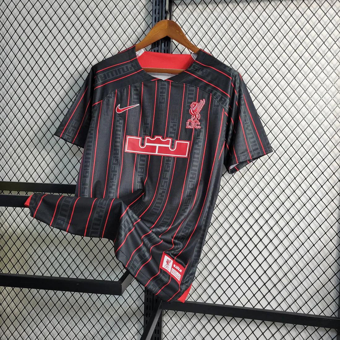 Camisa Liverpool x Lebron James 23/24 Nike - Loja da Seven Oficial