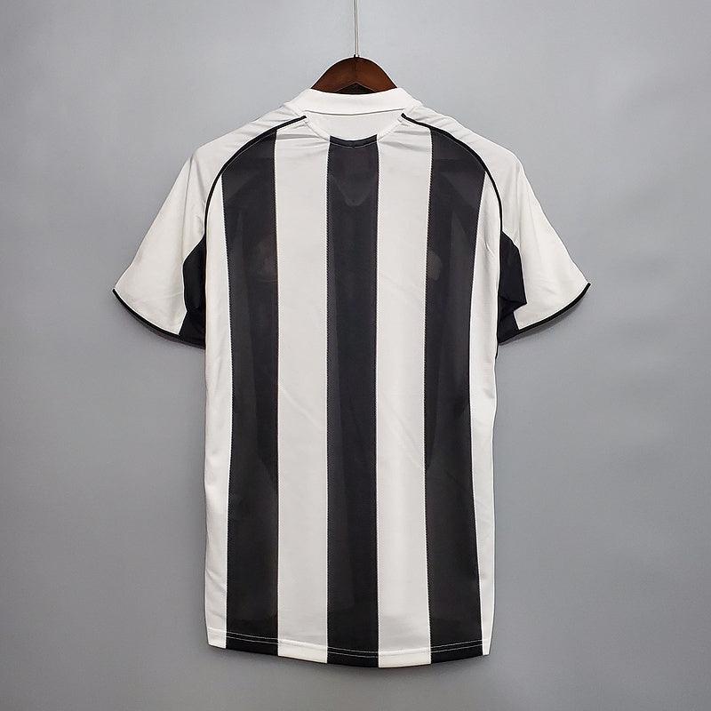 Camisa Newcastle Retrô 2005/2006 Preta e Branca - Adidas - Loja da Seven Oficial