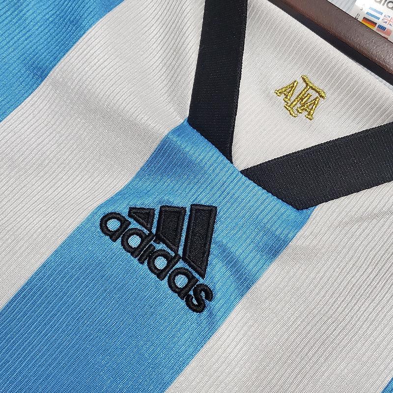 Camisa Seleção Argentina Retrô 1998 Azul e Branca - Adidas - Loja da Seven Oficial