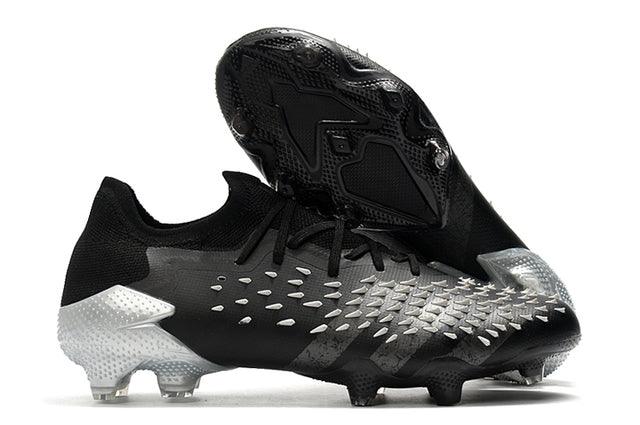 Chuteira Campo Adidas Predator Freak .1 Black - Low - Loja da Seven Oficial