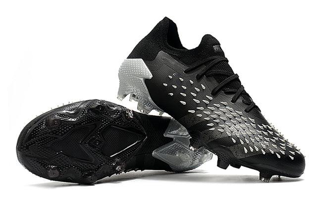 Chuteira Campo Adidas Predator Freak .1 Black - Low - Loja da Seven Oficial