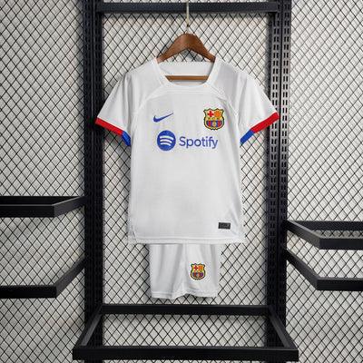 Kit Infantil Barcelona 23/24 - Branco - Loja da Seven Oficial