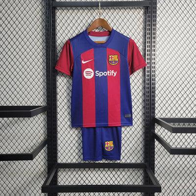 Kit Infantil Barcelona Home 23/24 - Azul/Vermelho - Loja da Seven Oficial