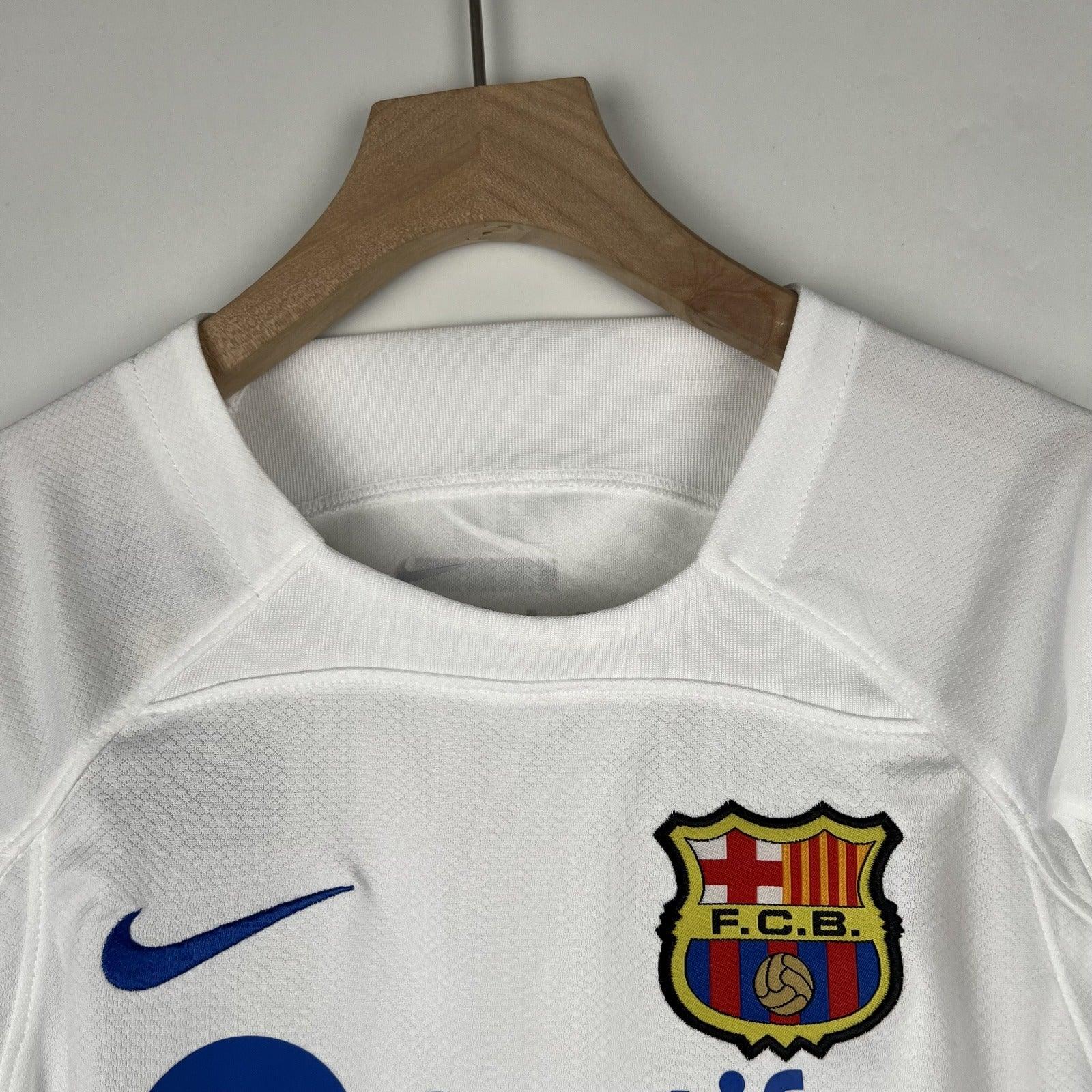 Kit Infantil Barcelona II 23/24 Nike - Branco - Loja da Seven Oficial