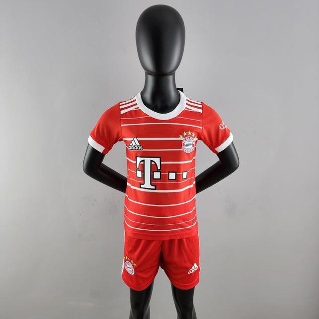 Kit Infantil Bayern de Munique 22/23 Adidas - Vermelho - Loja da Seven Oficial