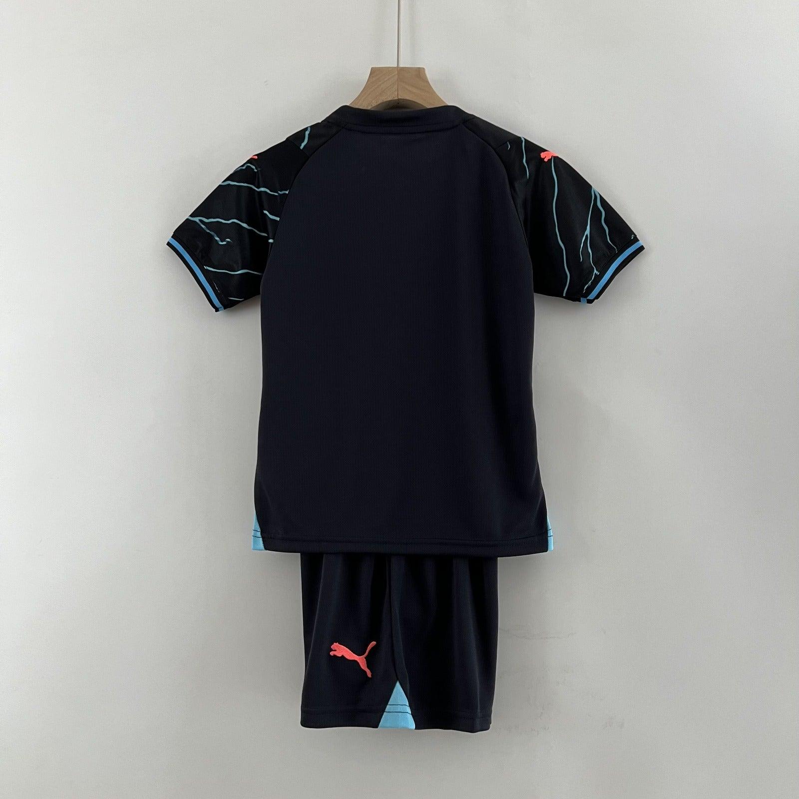 Kit Infantil Manchester City II 23/24 Puma - Preto - Loja da Seven Oficial