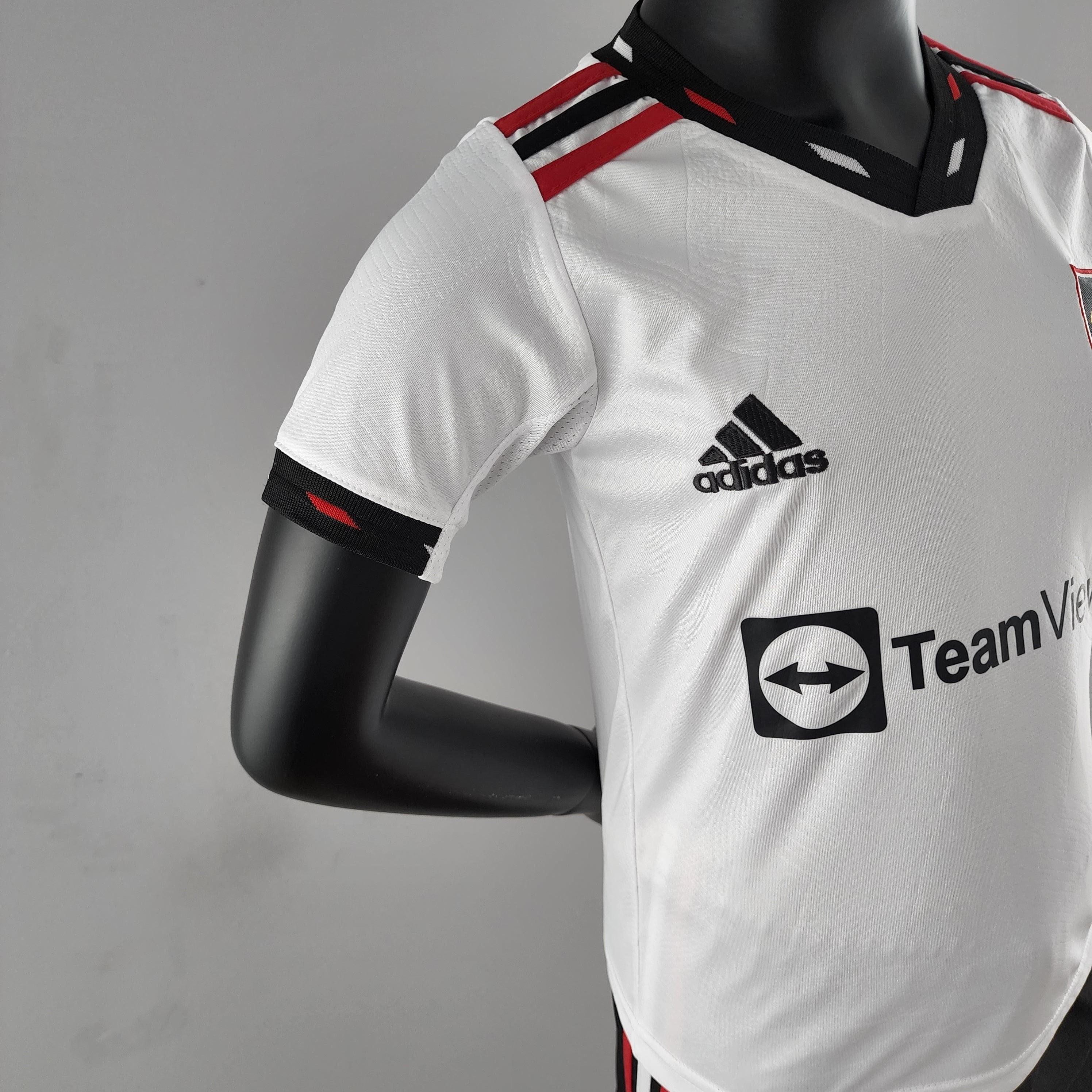 Kit Infantil Manchester United II 22/23 Adidas - Branco - Loja da Seven Oficial